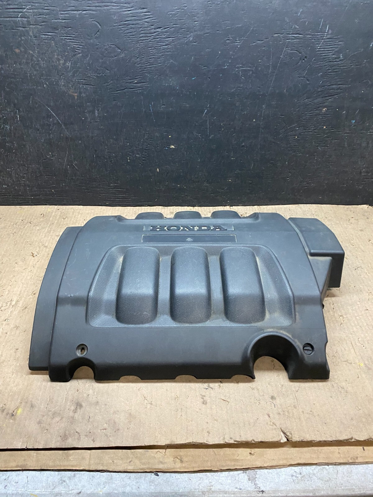 2005 to 2007 Honda Odyssey Black Engine Cover OEM j1269 DG1