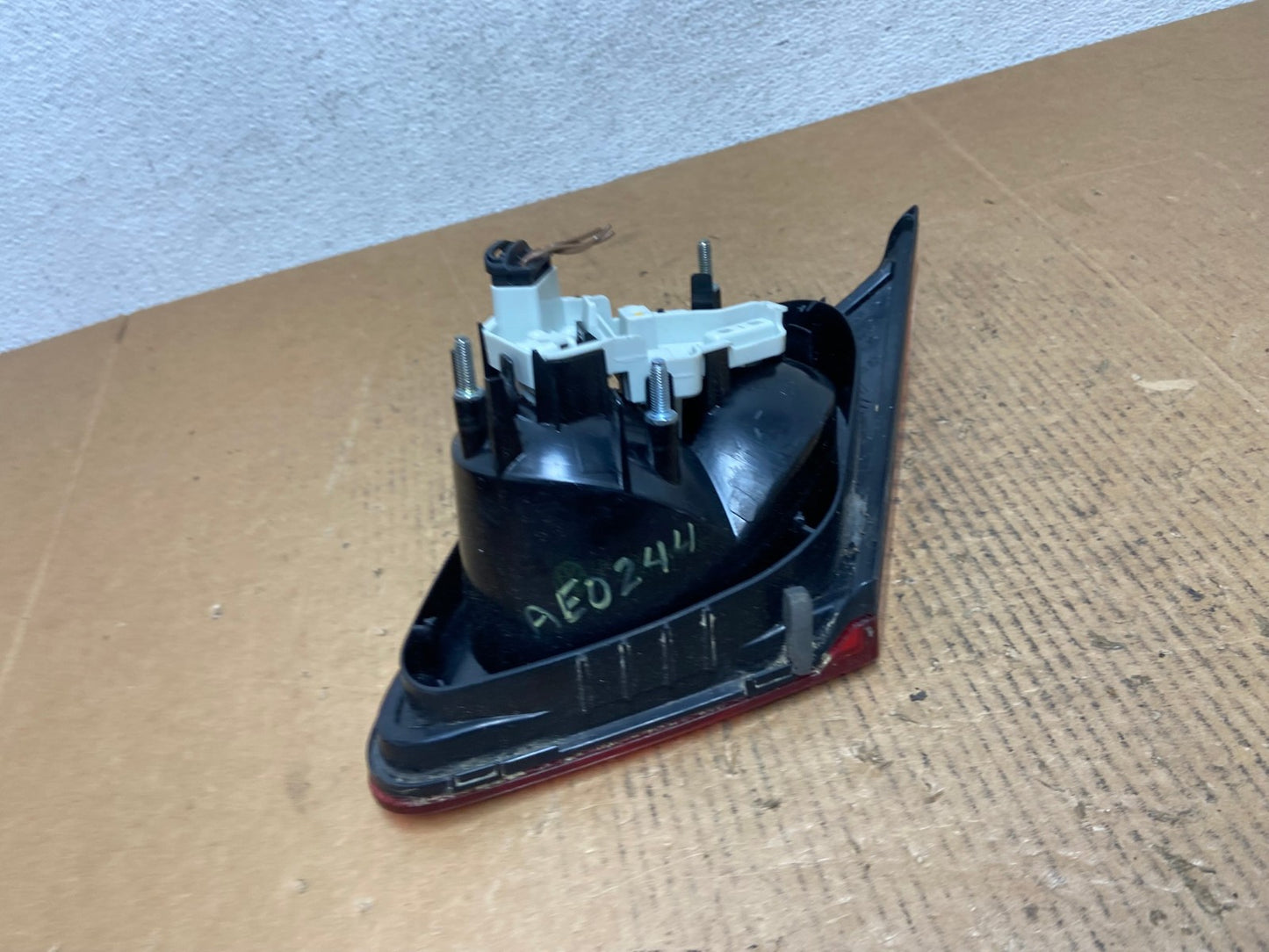 2009-2012 Volkswagen CC Left Driver LH Side Tail Light Inner Trunk AE0244 LK5