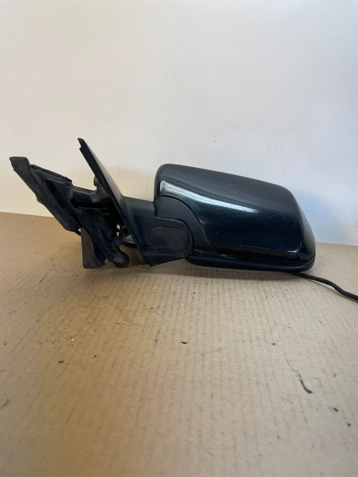 1999 to 2005 BMW 3-Series Left Driver Lh Side View Door Mirror ai4160 DG3