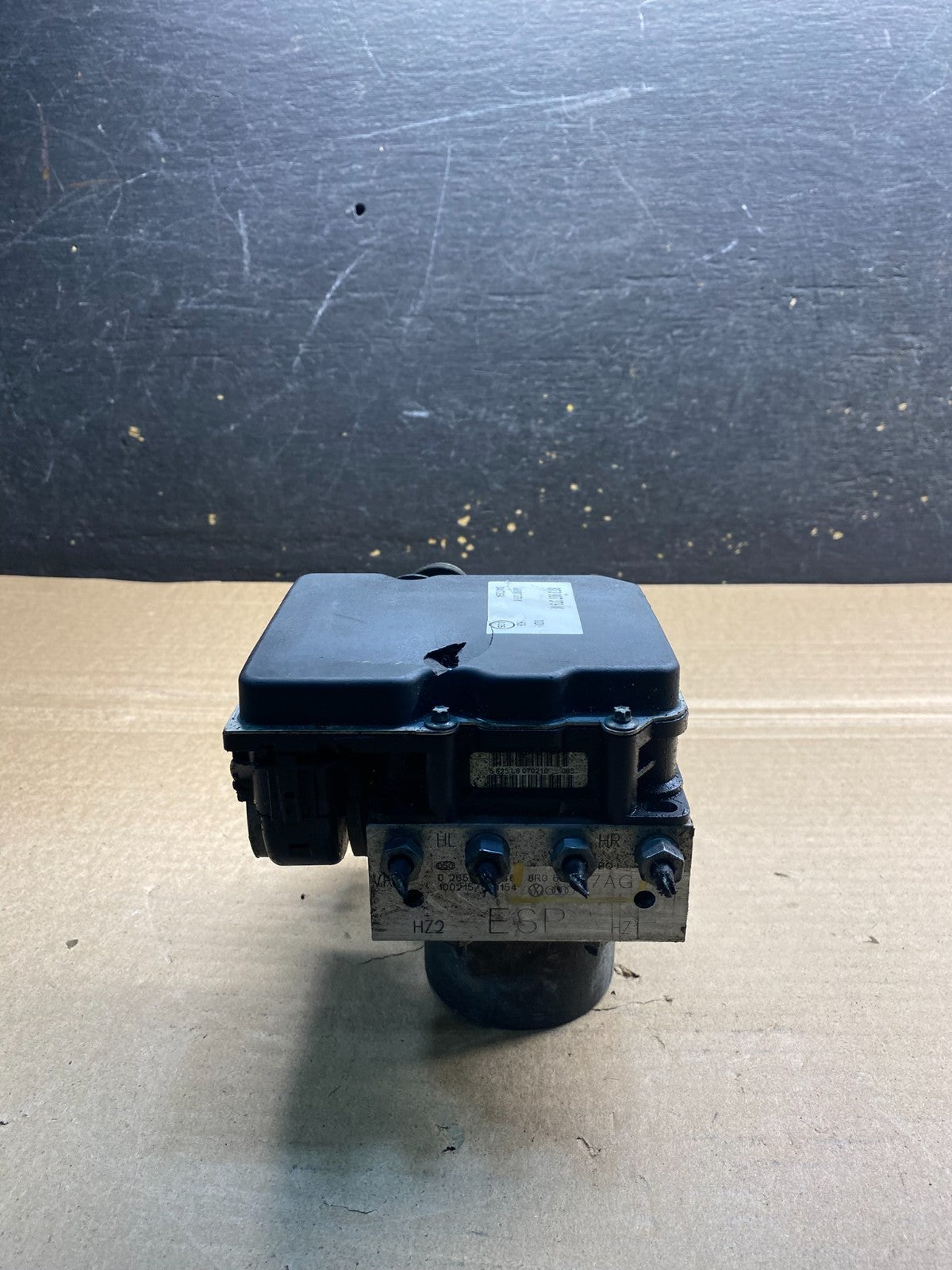 2009 to 2012 Audi Q5 ABS Anti-Lock Brake Pump 8R0614517AG OEM aa3248 DG2