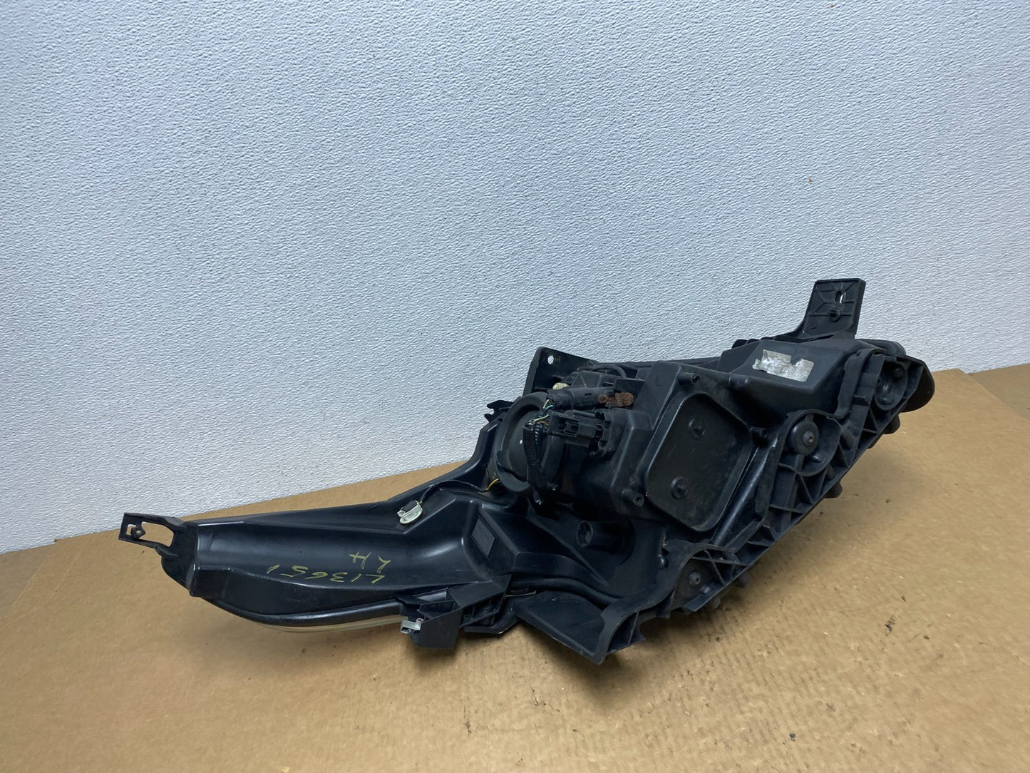 2011 to 2015 Ford Explorer Left Driver LH Halogen Headlight Oem AC2965 DW8