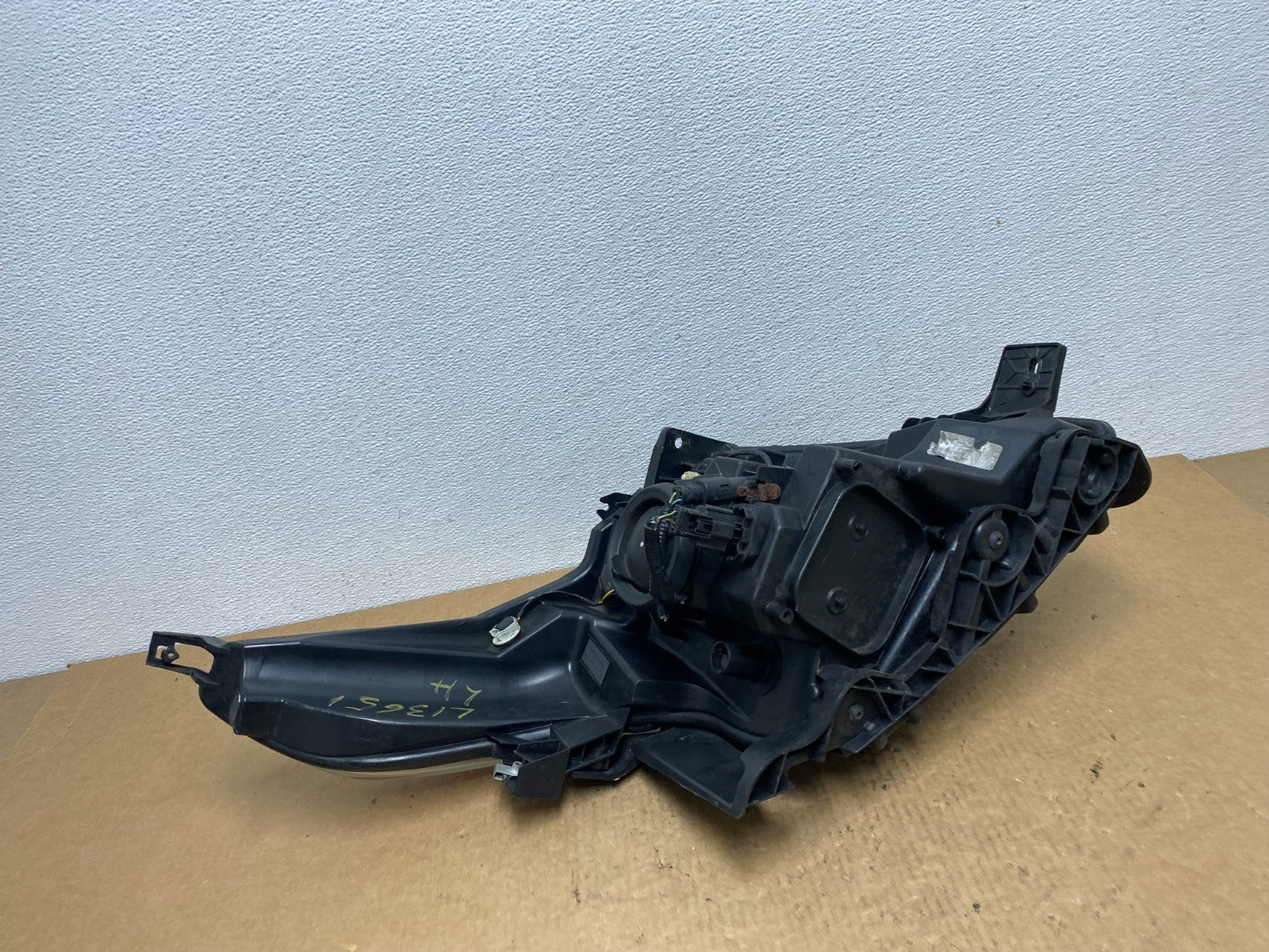 2011 to 2015 Ford Explorer Left Driver LH Halogen Headlight Oem AC2965 DW8