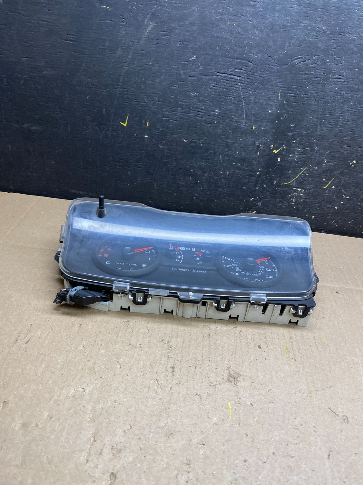 2006 to 2011 Ford Crown Victoria Speedometer Cluster Gauge t9326 DG4