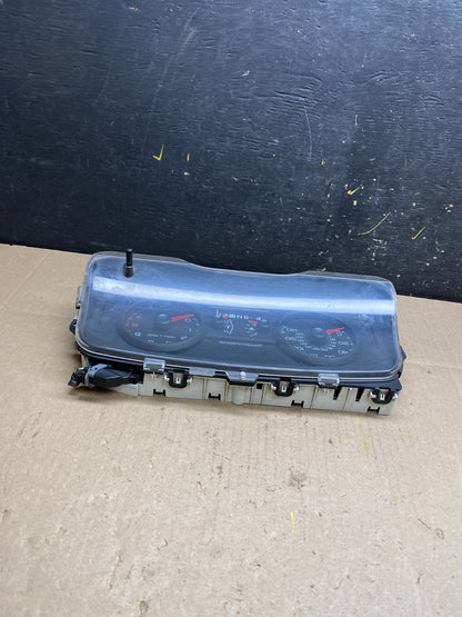 2006 to 2011 Ford Crown Victoria Speedometer Cluster Gauge t9326 DG4
