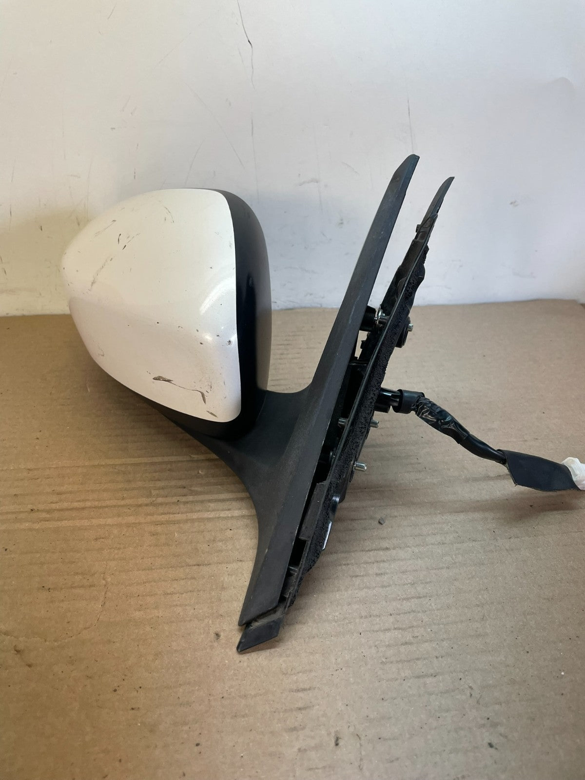 2008-2013 Infiniti G37 Right Passenger Rh View Door Mirror AG9926 DW1