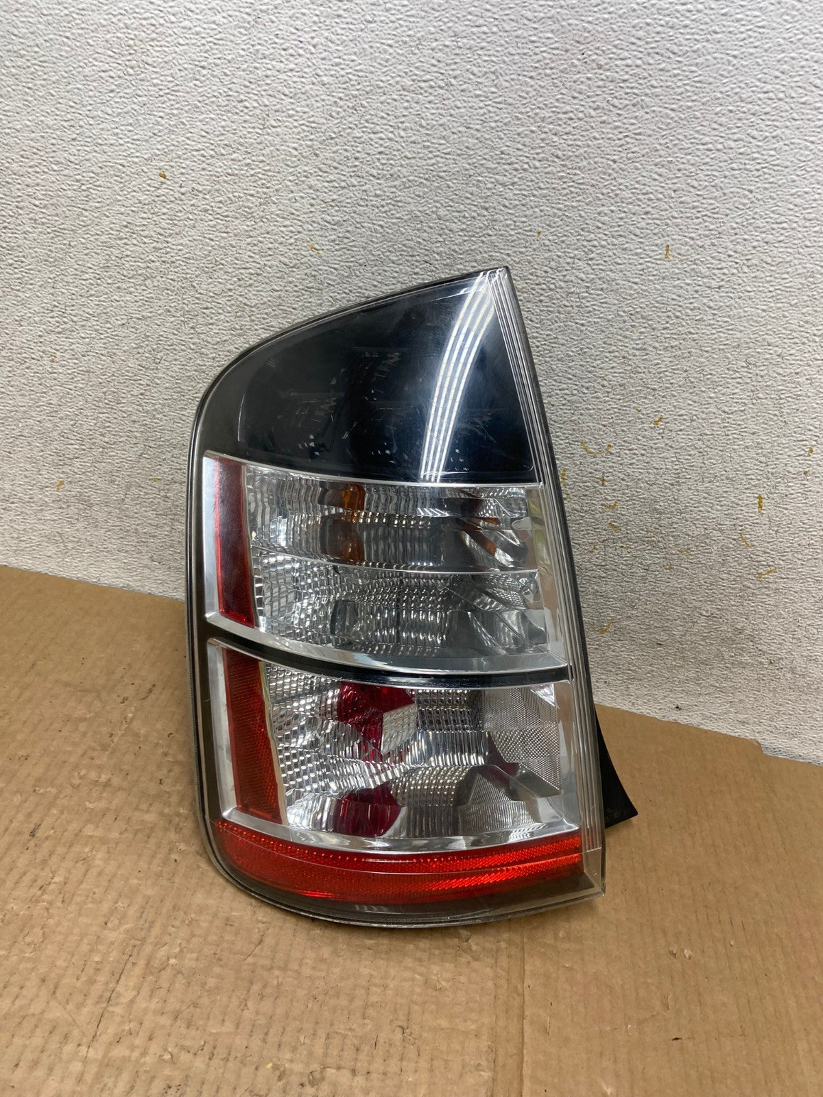 2004 2005 Toyota Prius Tail Light Left Driver Lh Side AI6541 LK0