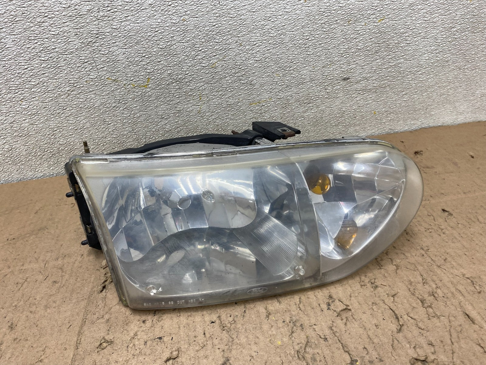 1999 to 2000 Nissan Quest Right Passenger RH Headlight Halogen W2706 DG0