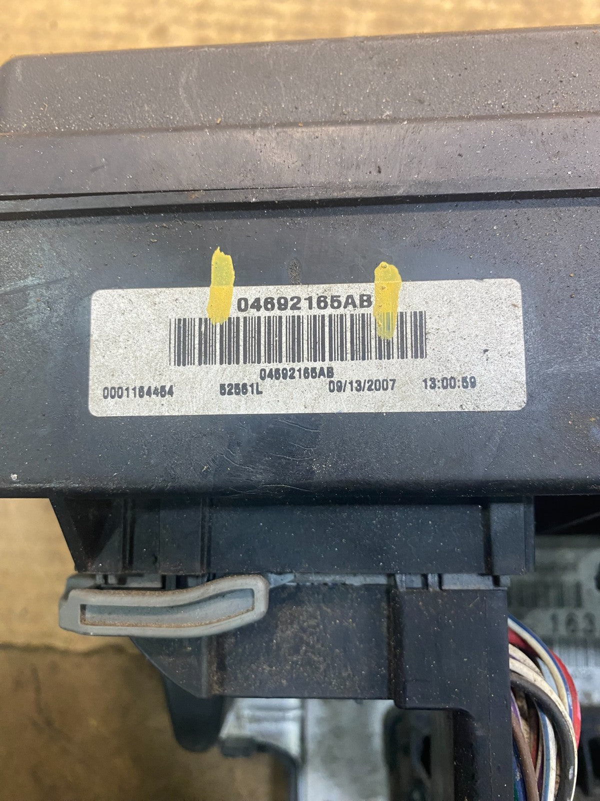 2008 Jeep Grand Cherokee Fuse Box Relay Panel 04692165ab AA1772 DG6