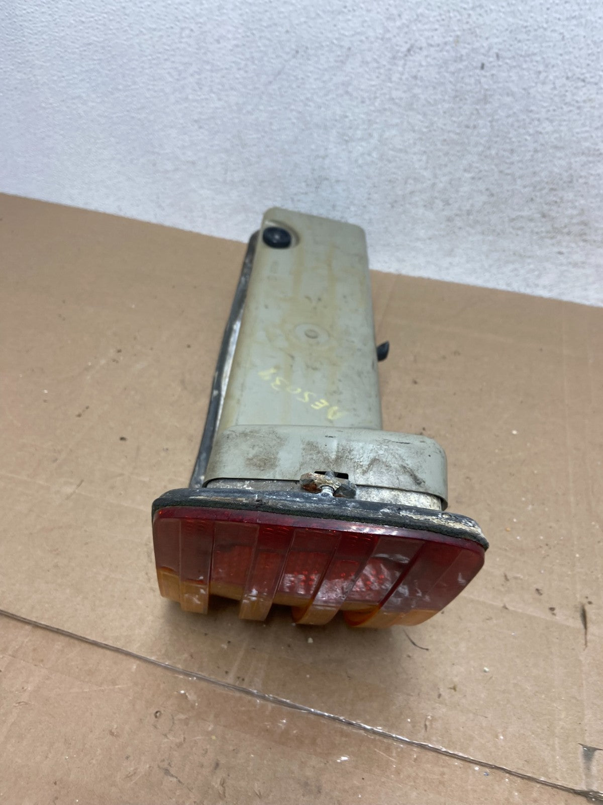 1973 to 1980 Mercedes W116 S-Class Right Passenger RH Side Tail Light ae5039 DG8