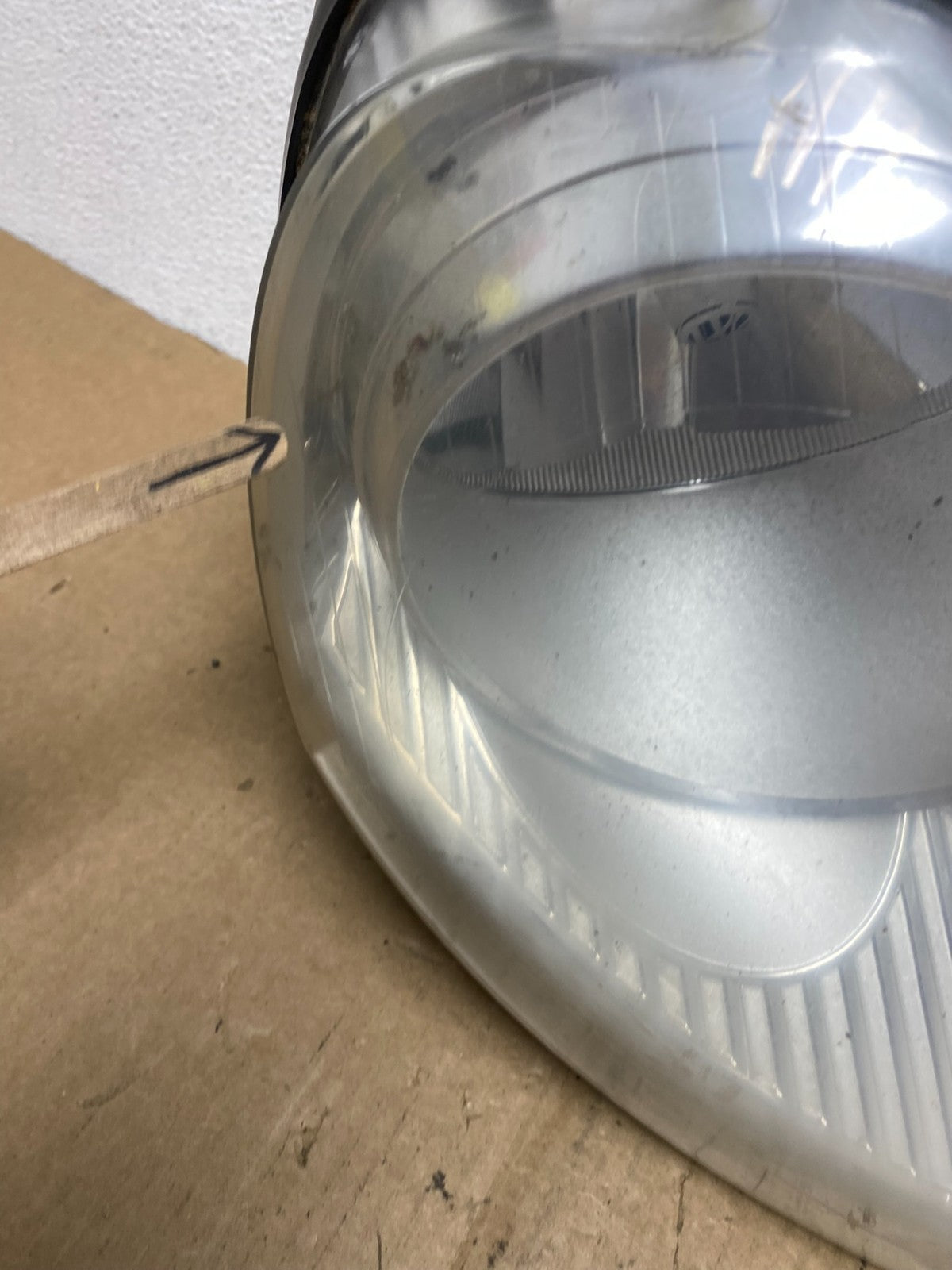 2005 to 2010 Volkswagen Jetta Left+Right Side Headlights Halogen AF9869 DW5
