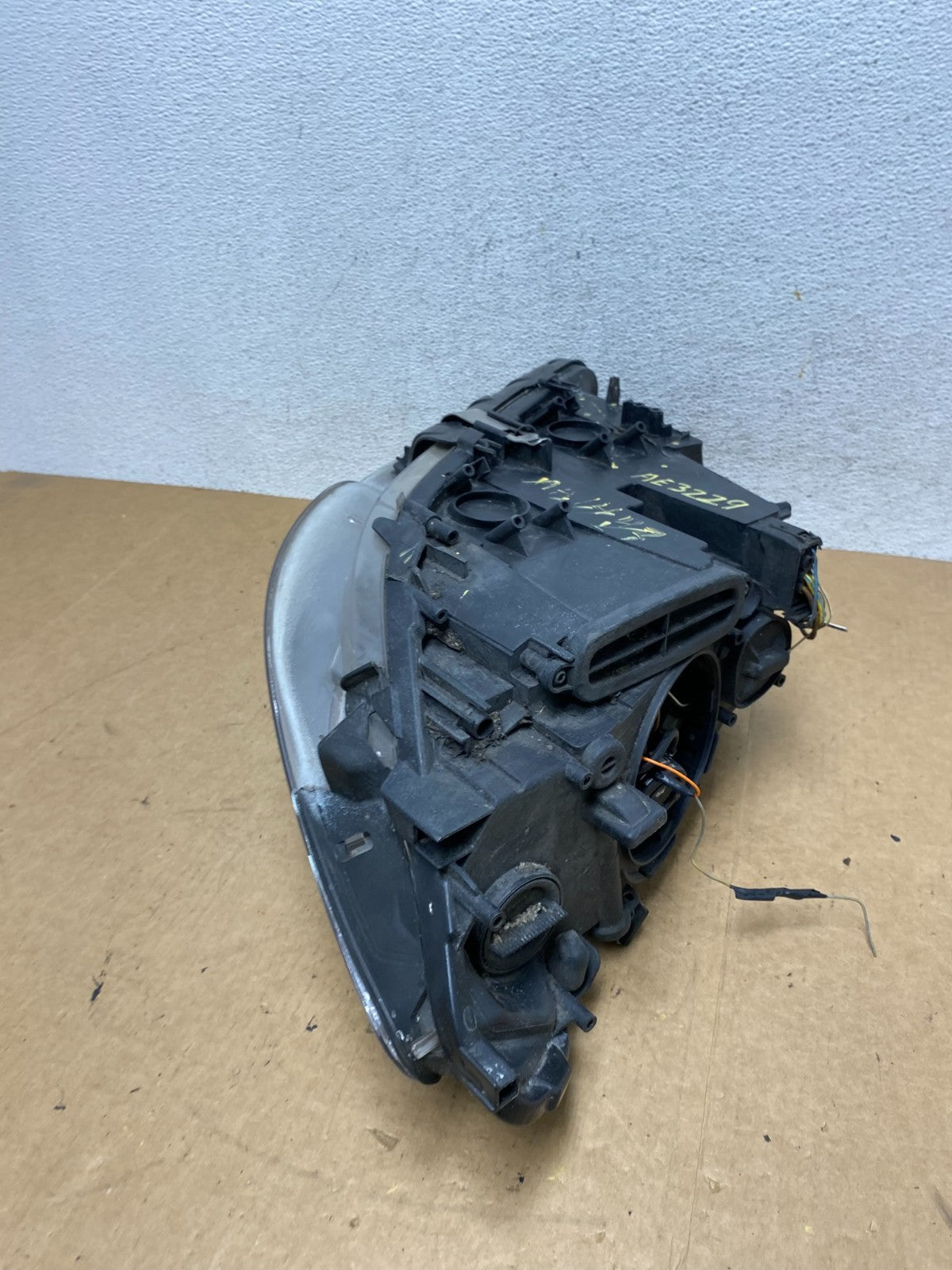 2011 2012 2013 BMW 5 F10 Right Passenger RH Halogen Headlight AE3229 DW12
