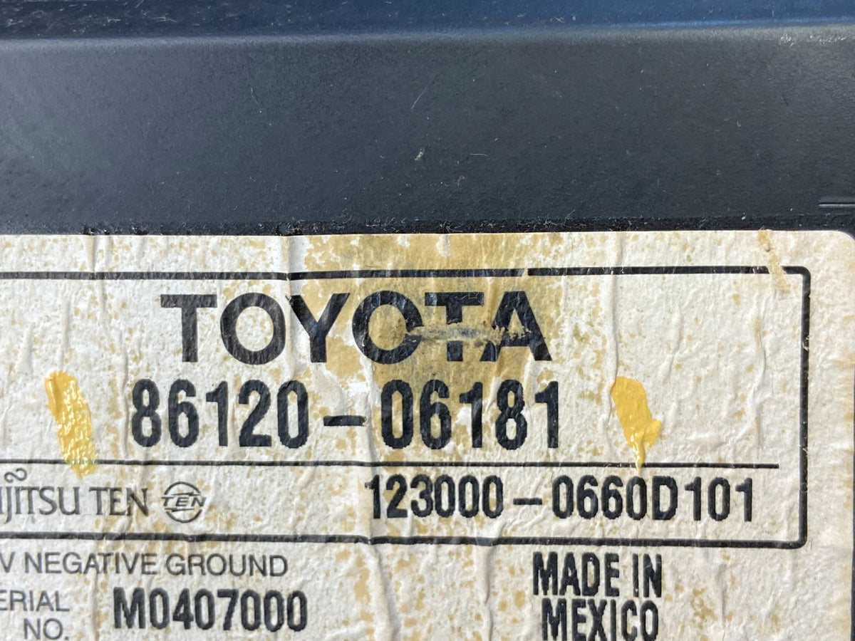 2007 to 2009 Toyota Camry Radio CD Player Climate Control Bezel ah3609 DG9