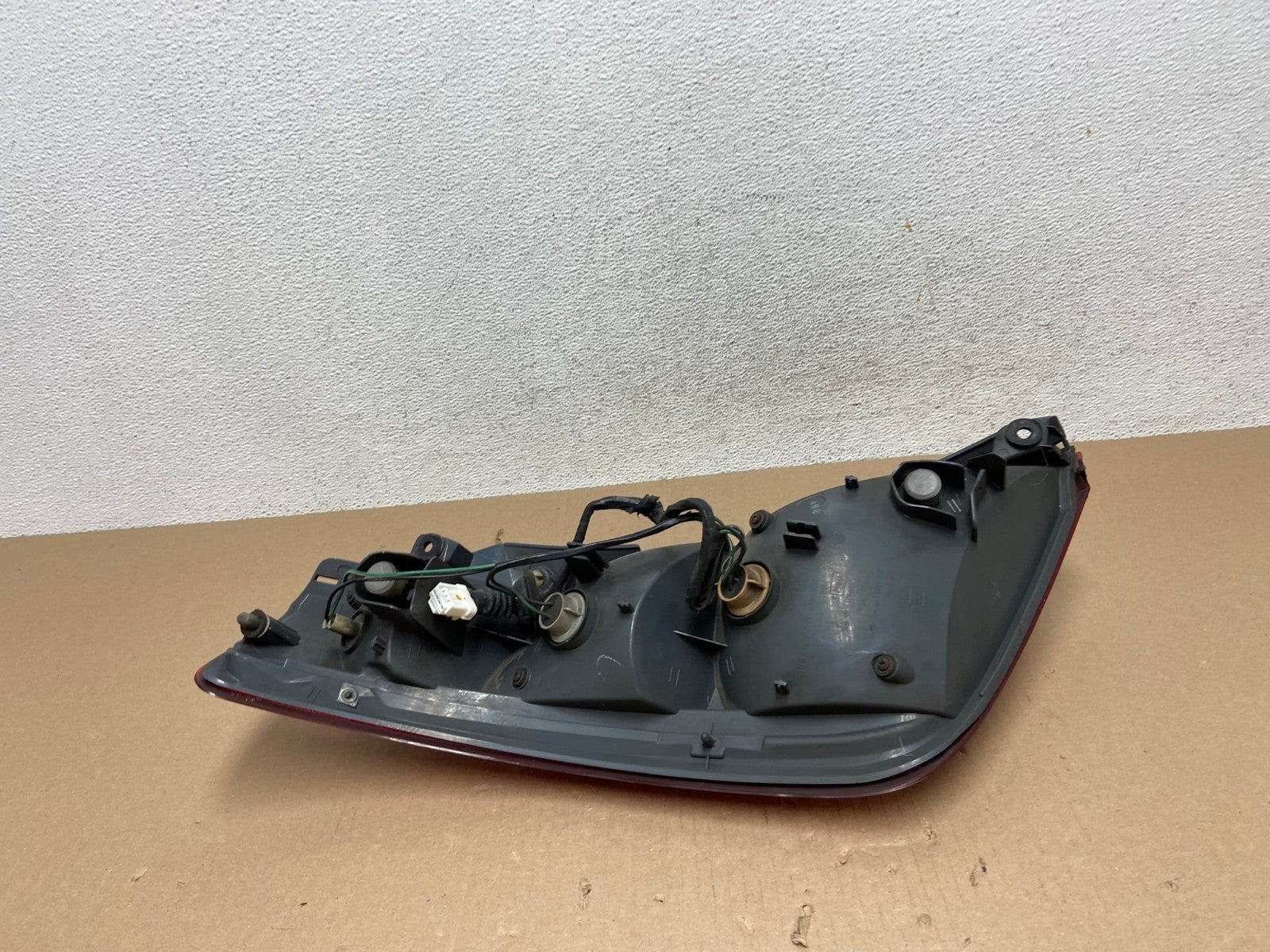 2003 2004 2005 Nissan Murano Right Passenger Rh Side Tail Light AE7179 LK5