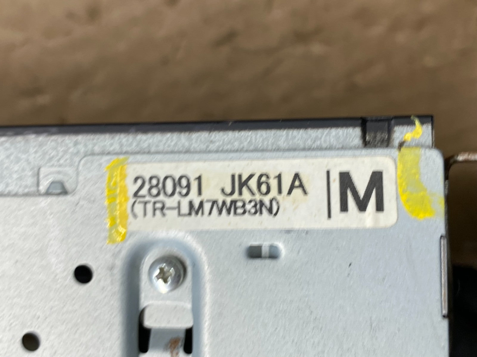 2008 to 2012 Nissan Armada QX56 Display Screen Information T5813 DG5