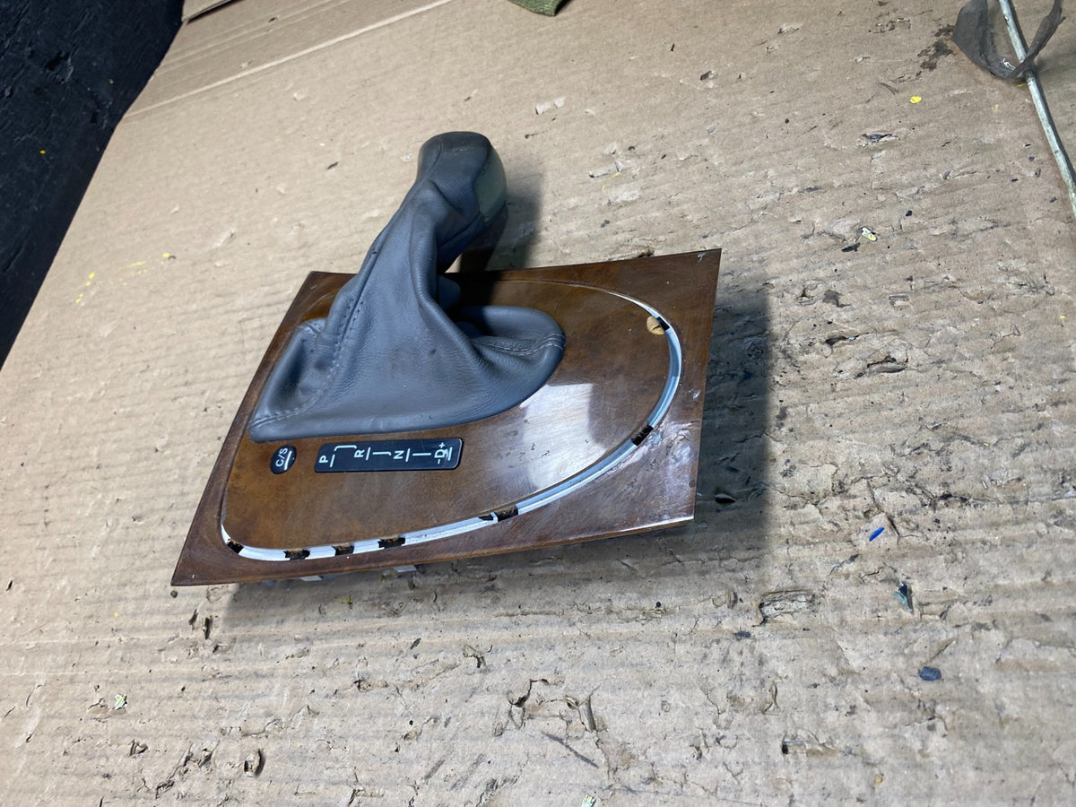 2003 to 2009 Mercedes E350 Center Console Shifter Indicator Bezel T1665 DG1