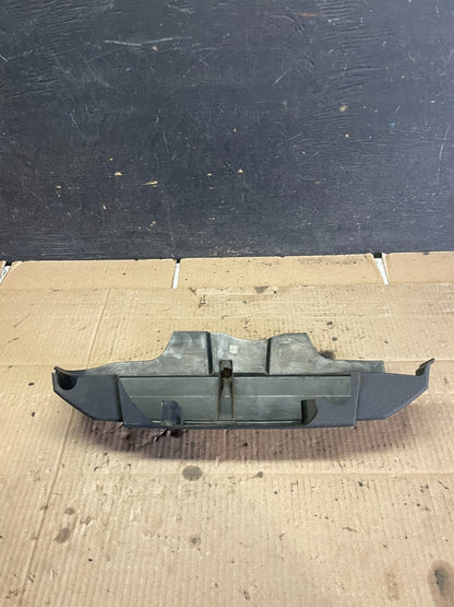 2008 to 2008 Audi A6 3.2L Engine Motor Cover M2750 PS4