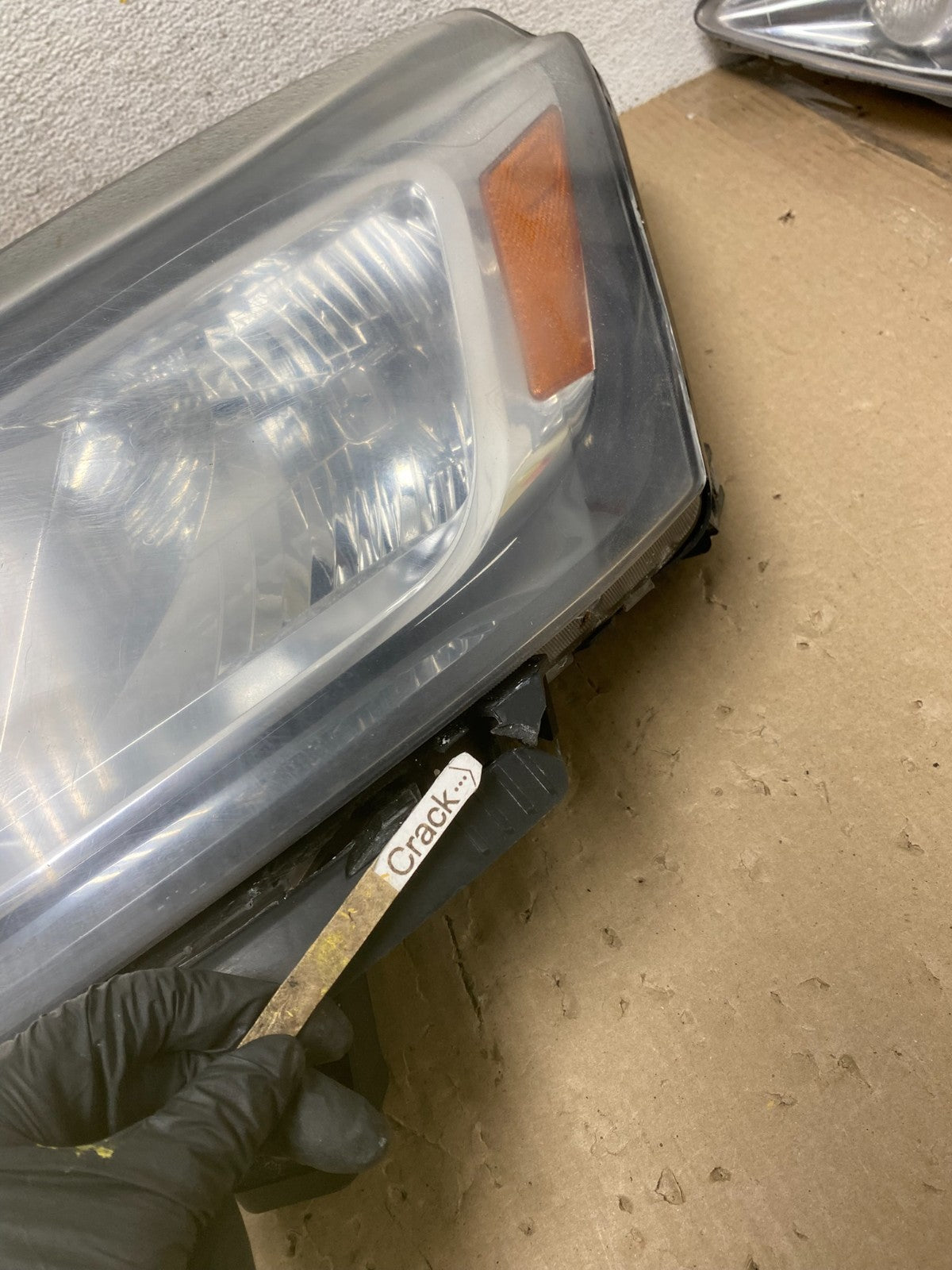 2013-2017 Chevrolet Traverse Left Driver LH Side Headlight Halogen AH6873 DW6