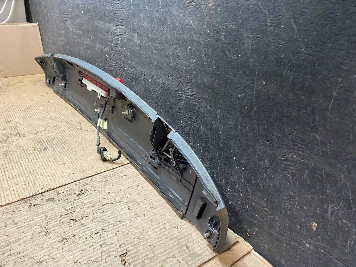 2009 to 2015 Honda Pilot Rear Trunk Spoiler Gate Oem V9512 DG10