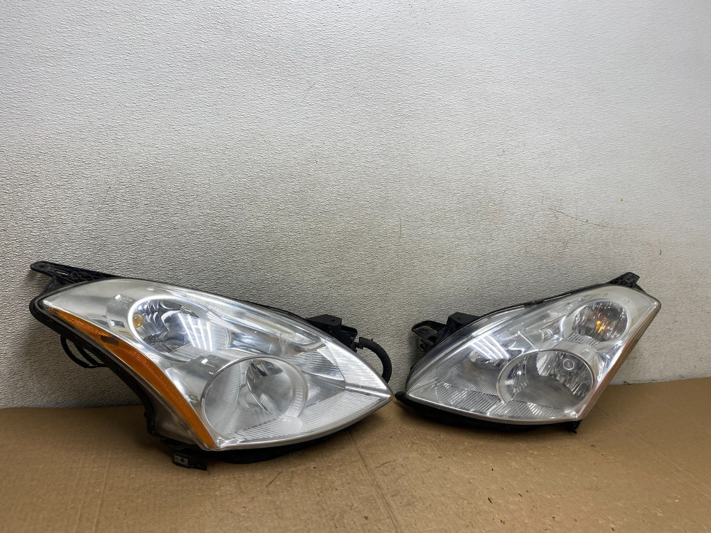 Sedan 2010 2011 2012 Nissan Altima Headlights Halogen Left+Right Side V3023 DW2