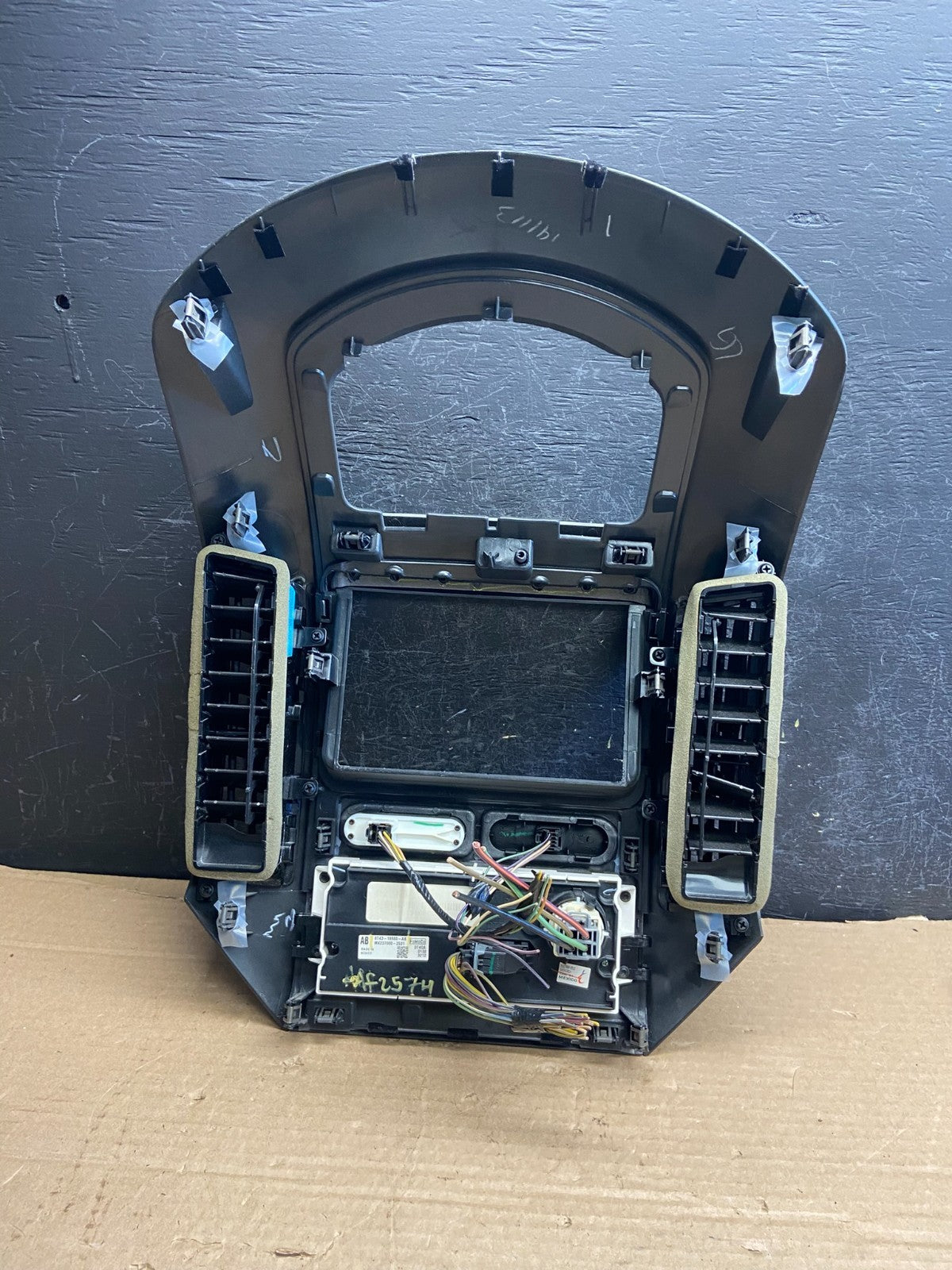 2007 - 2010 Ford Edge Heater Climate Control Radio Control Dash Bezel af2574 DG5