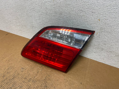 2000-2001 Infiniti i30 Right Passenger Rh Side Tail Light Inner AE1513 LK1