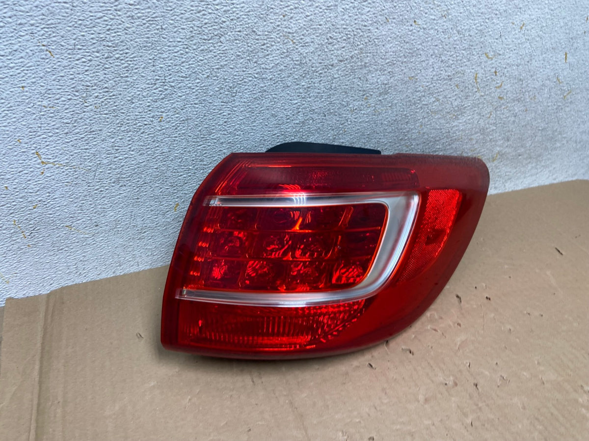 2011 to 2013 Kia Sportage Right Passenger RH Side Tail Light AI1205 LK2