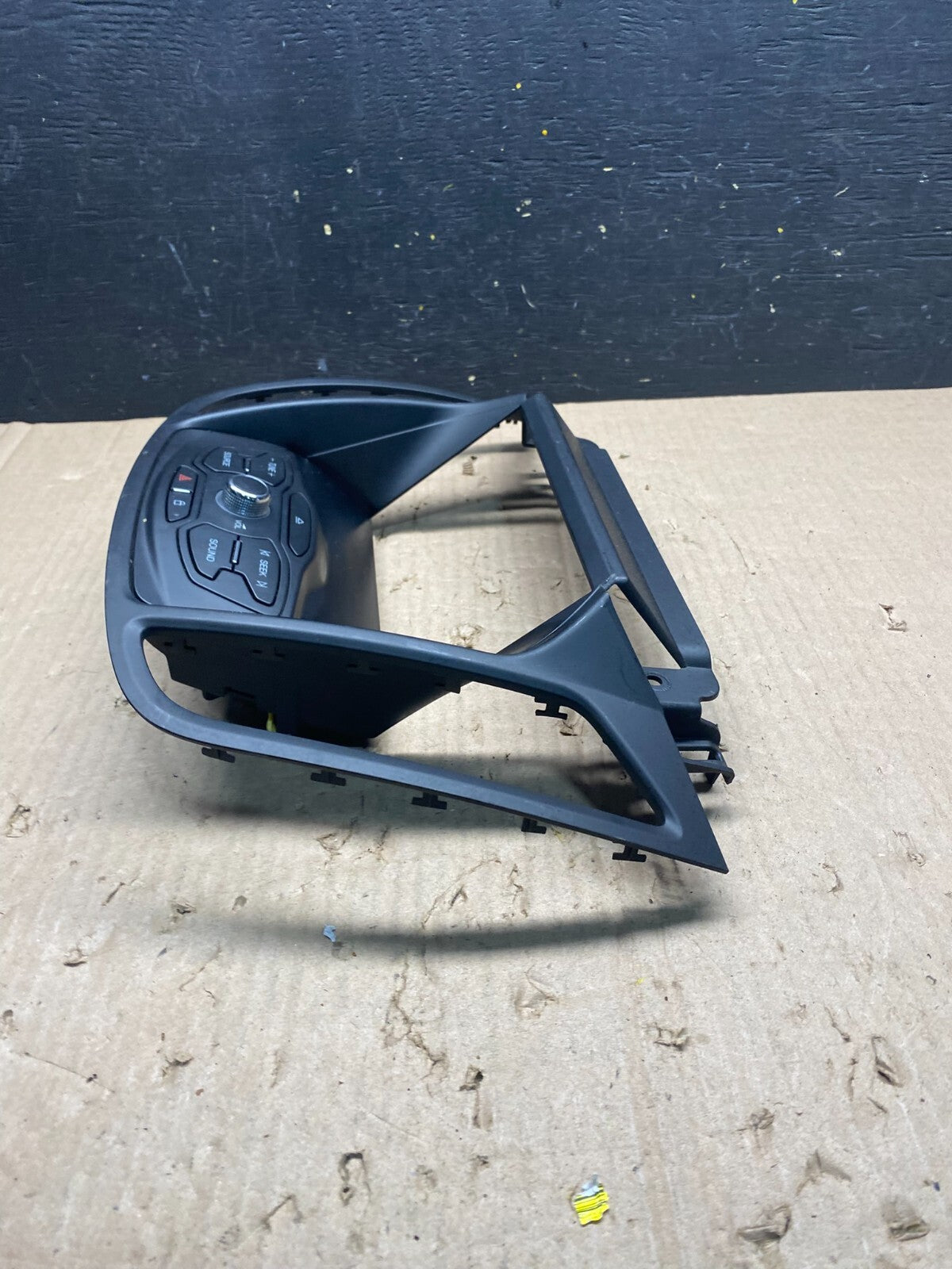 2013 2014 2015 2016 Ford Escape Dash Radio Control Panel Bezel N0670 DG4