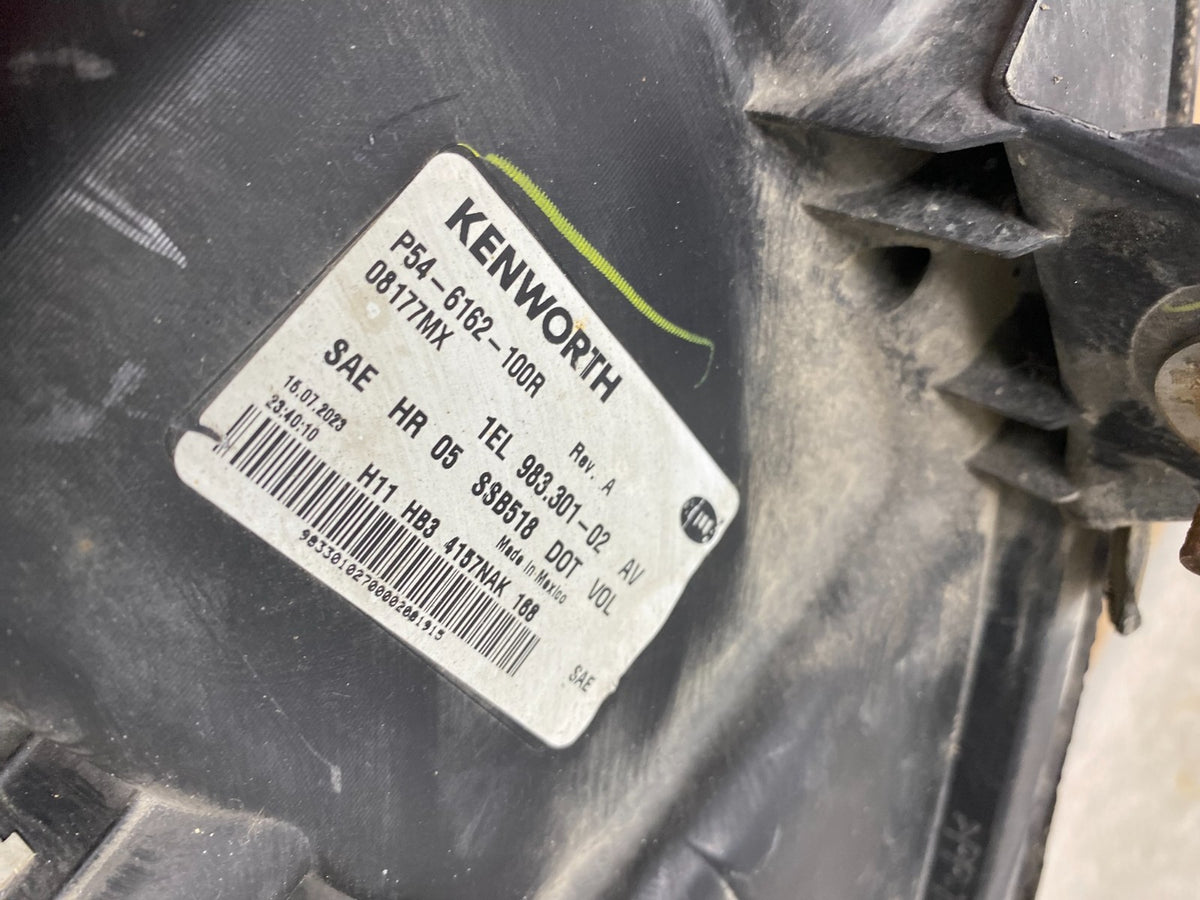Kenworth P54-6162-200R SAE HG05 SSB518 Right Side Headlight ah9371 DG10