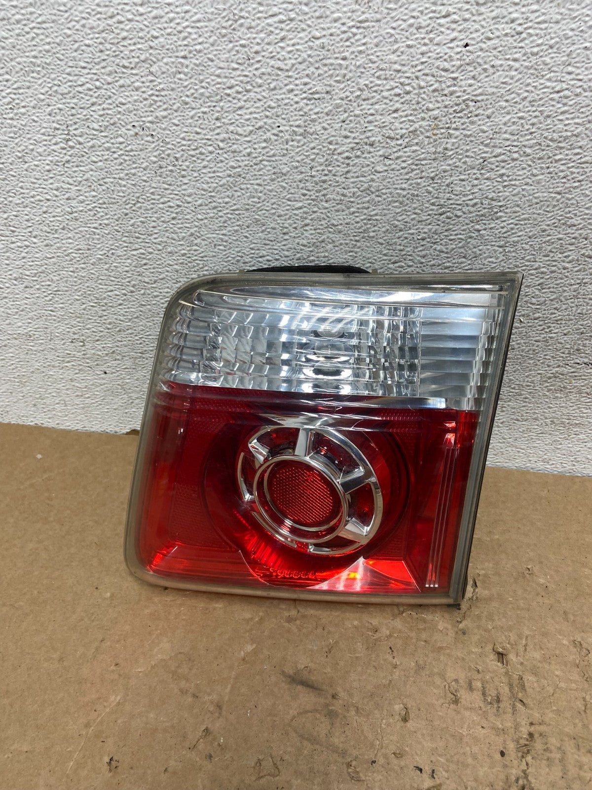 2007 to 2012 GMC Acadia Right Passenger Rh Hatch Tail Light Inner AF8360 DW0