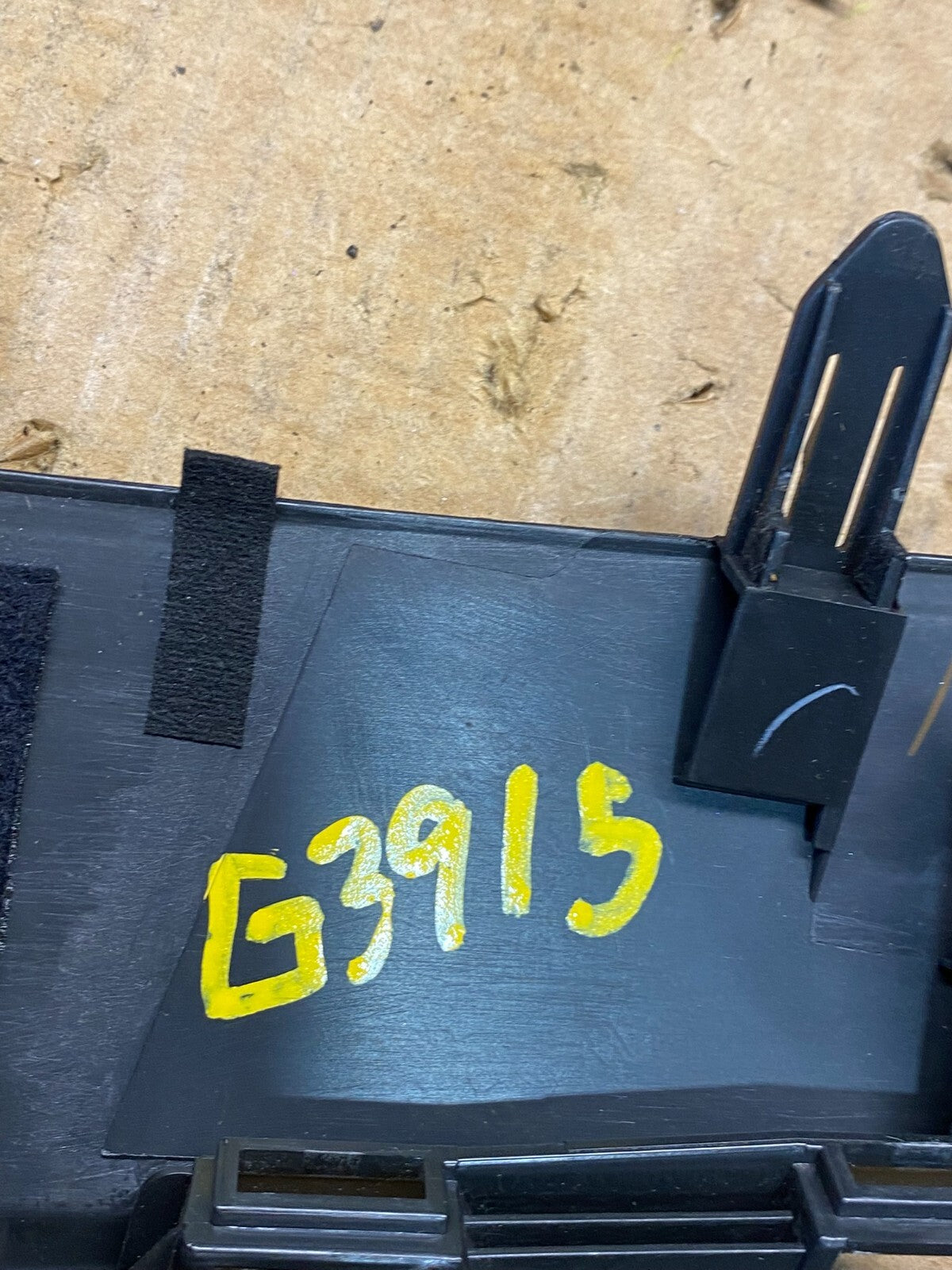2012 2013 2014 Toyota Prius V Front Center Dash Air Vent G3915 DG17