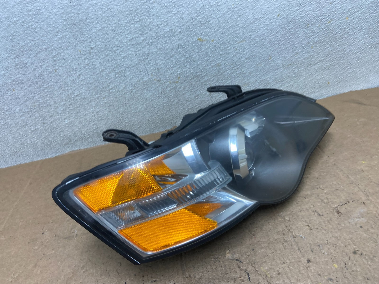 2006 to 2007 Subaru Legacy Right Passenger RH Side Black Headlight Oem AA4132 DW2
