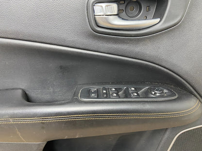 2017-2021 Jeep Grand Cherokee Front Left Driver LH Side Panel Door OEM AC0031 DG3