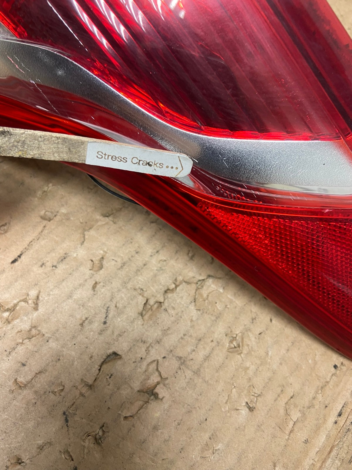 2013 to 2016 Ford Escape Right Passenger RH Side Tail Light AI5627 LK4