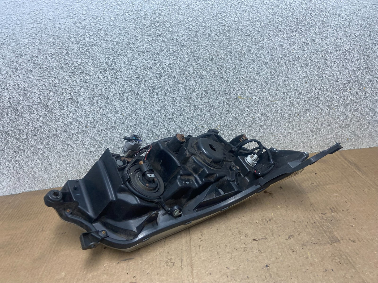 2009-2013 Subaru Forester Left Driver LH Halogen Headlight AA6892 DW5
