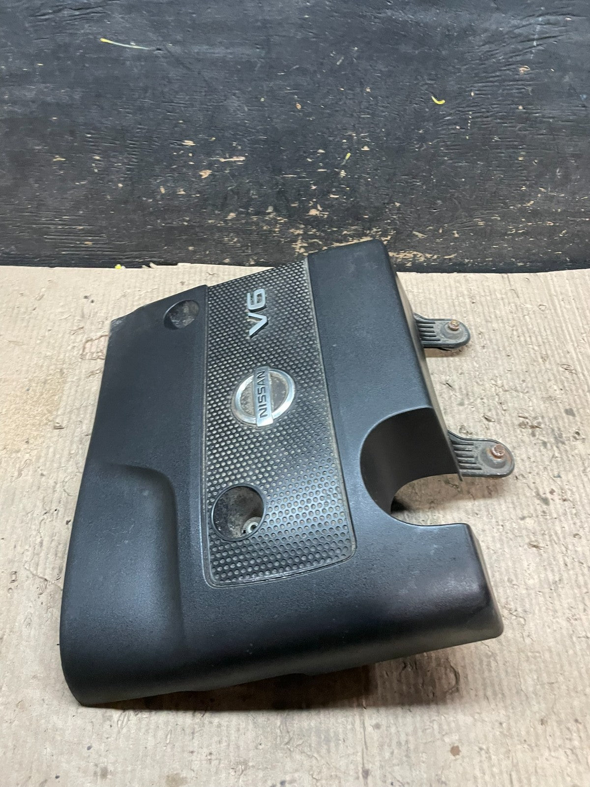 2013 to 2016 Nissan Pathfinder Engine Cover Motor Shield V6829 DG3