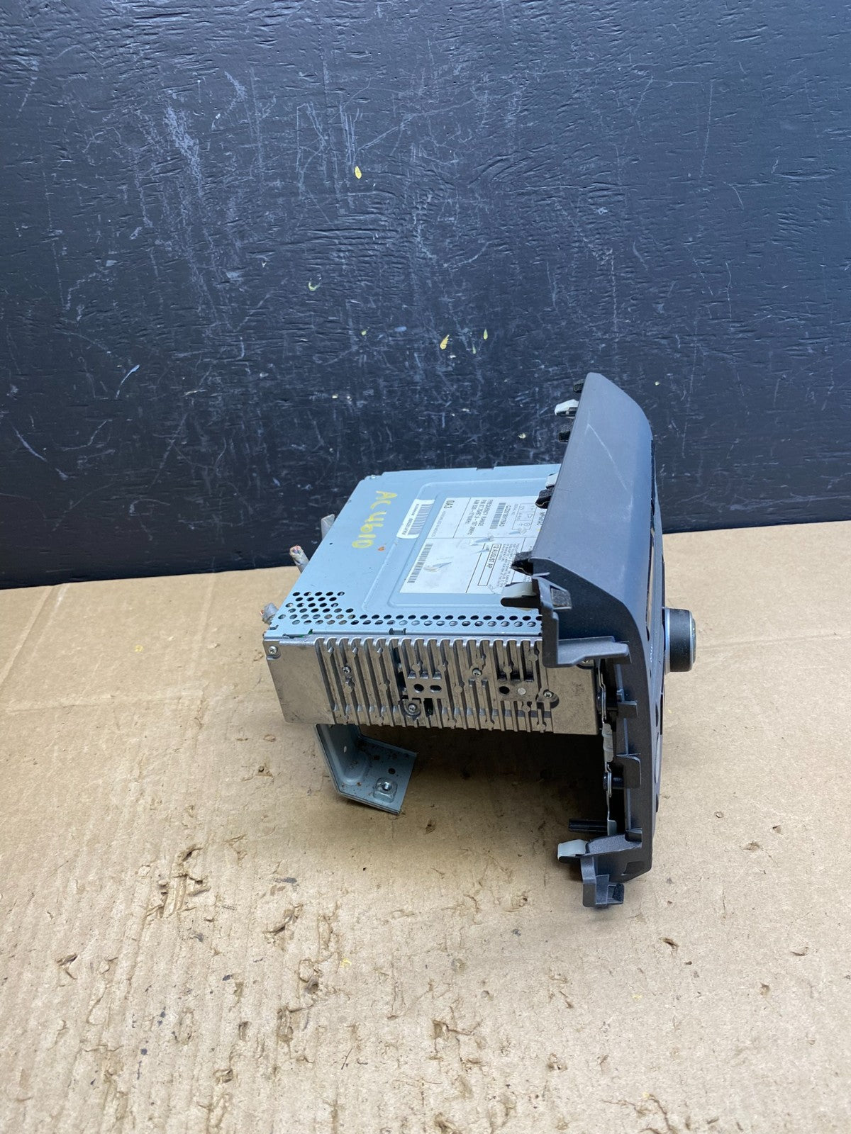 2012 Honda Civic Radio AM/FM Climate Control Air Vent Bezel AC4610 DG1