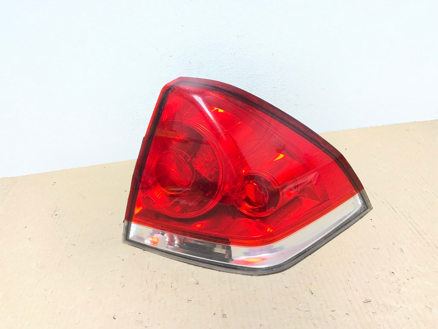 2006 - 2012 Chevrolet Impala Tail Light Right Passenger RH Side AE9841 LK0