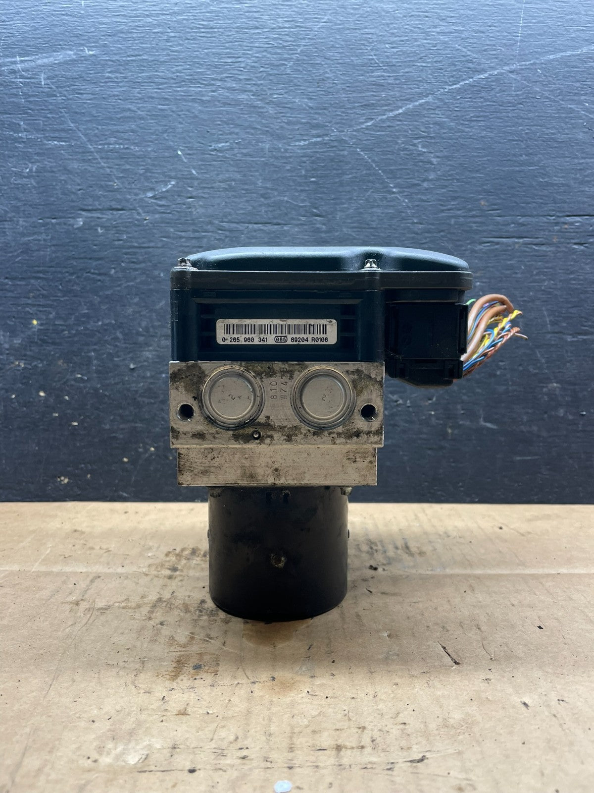 2007 to 2013 BMW X5 E70 ABS Anti-Lock Brake Pump Module OEM T2671 DG1