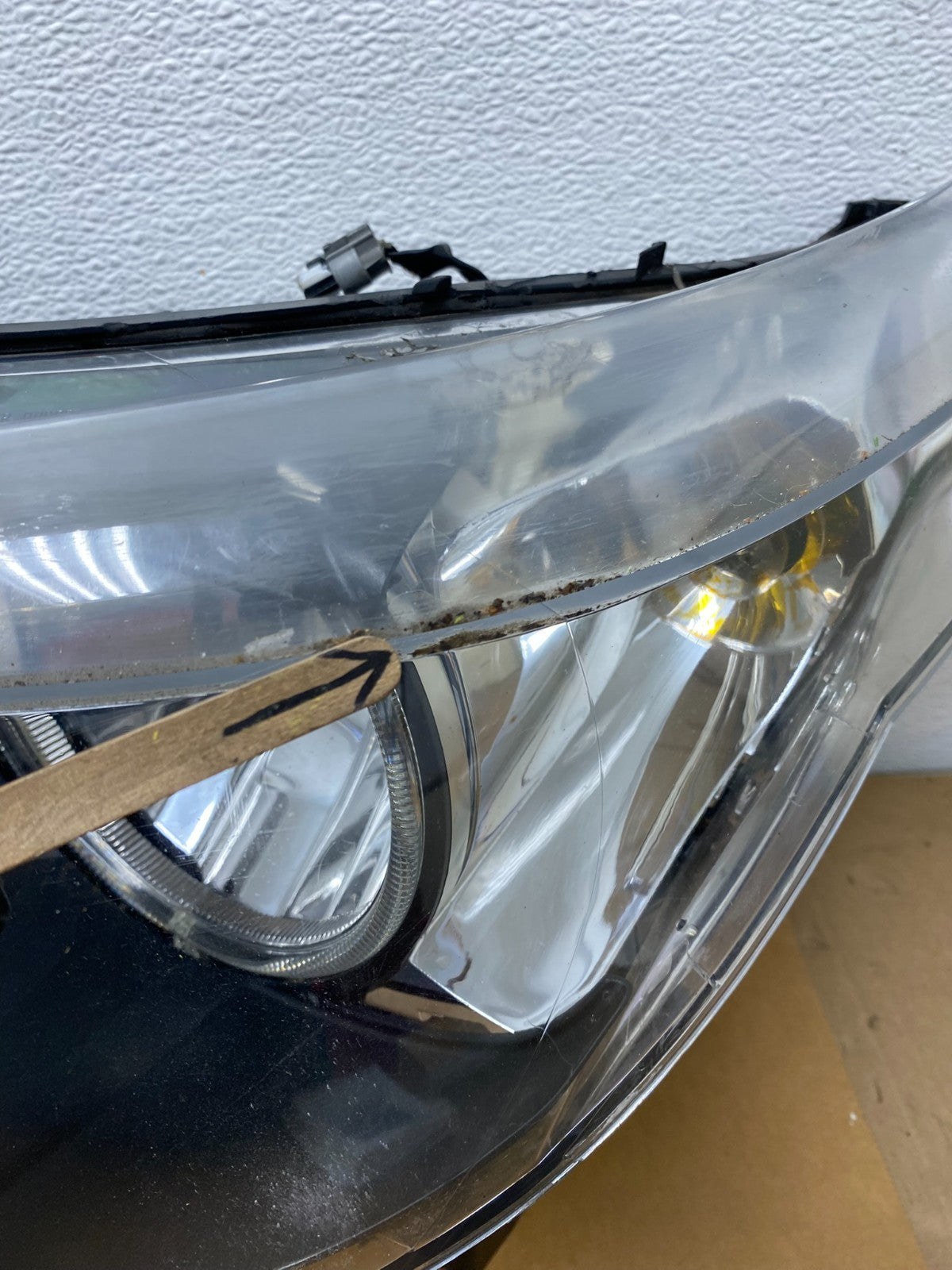2004 to 2007 BMW 525i 5 Series Left+Right Set Halogen Headlights AD9165 DG5