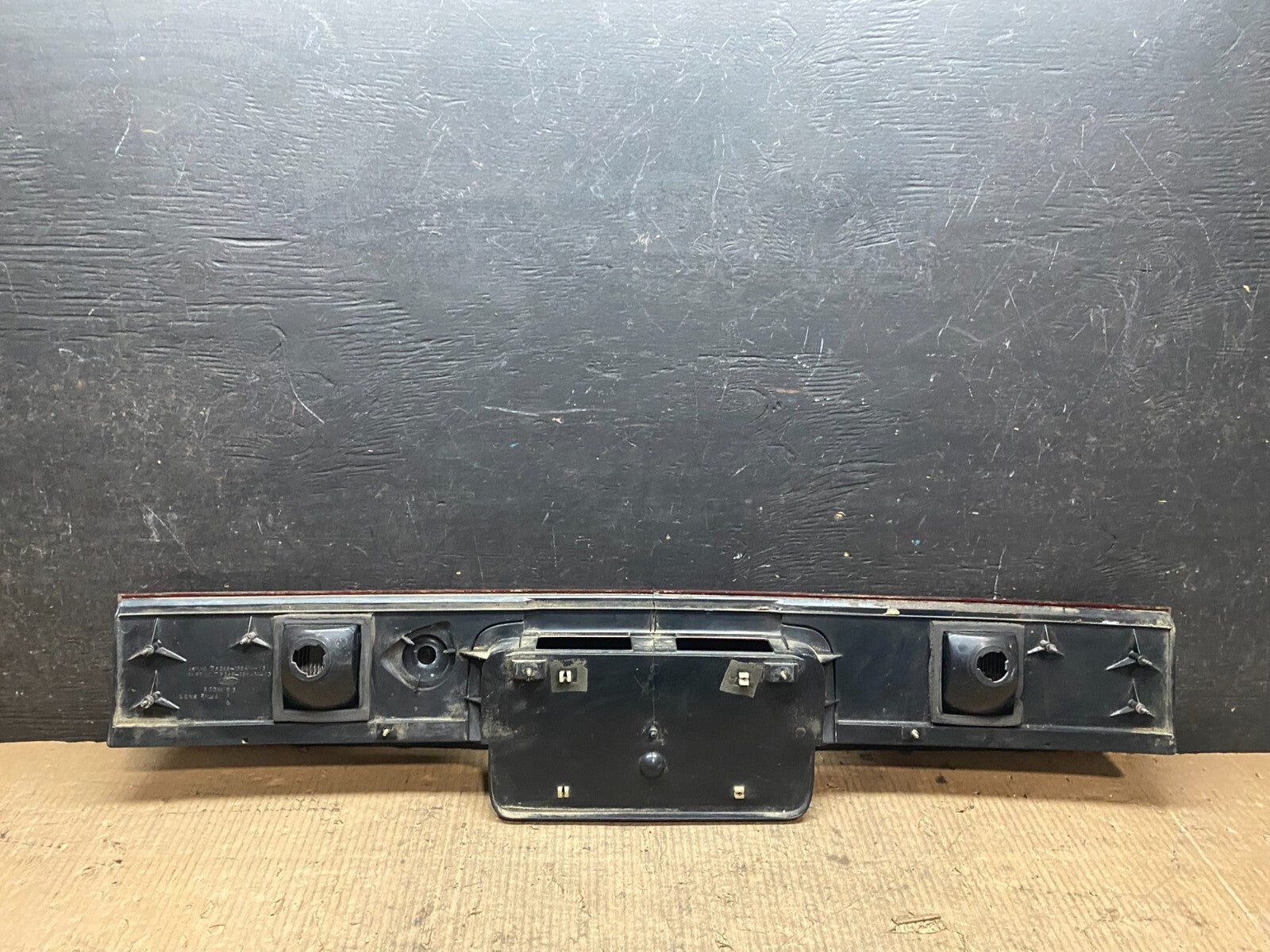 Ford Center Brake Tail Light Panel f24b-13b414 N30404