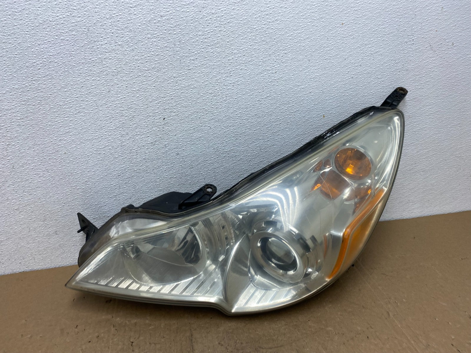 2010 2011 2012 Subaru Legacy Outback Left Driver Halogen Headlight AC6017 DW0