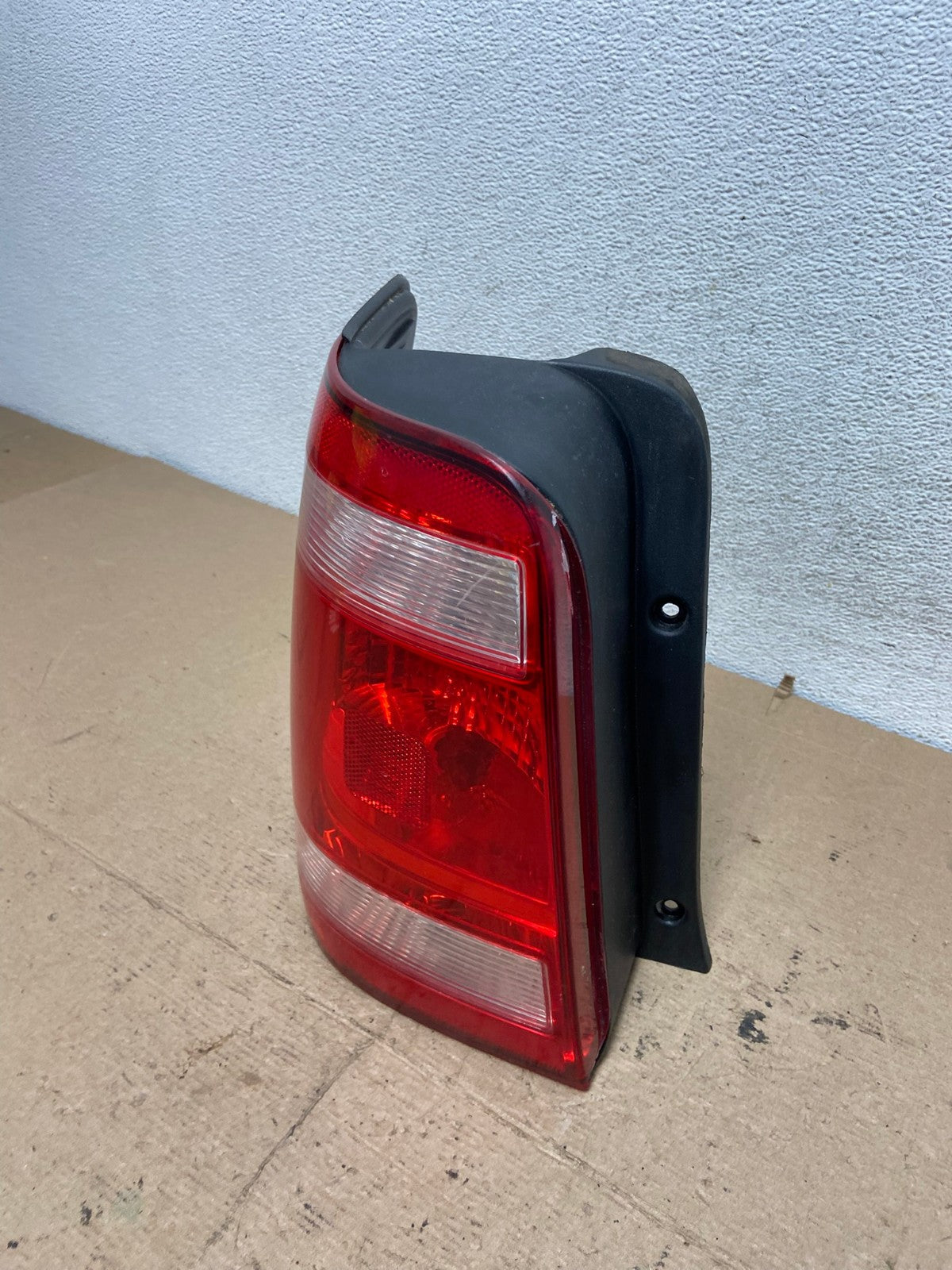 2008 to 2012 Ford Escape Left Driver LH Side Tail Light AF5116 LK1