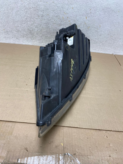2011 to 2013 Kia Sorento Right Passenger RH Side Headlight Halogen AI1408 LK7