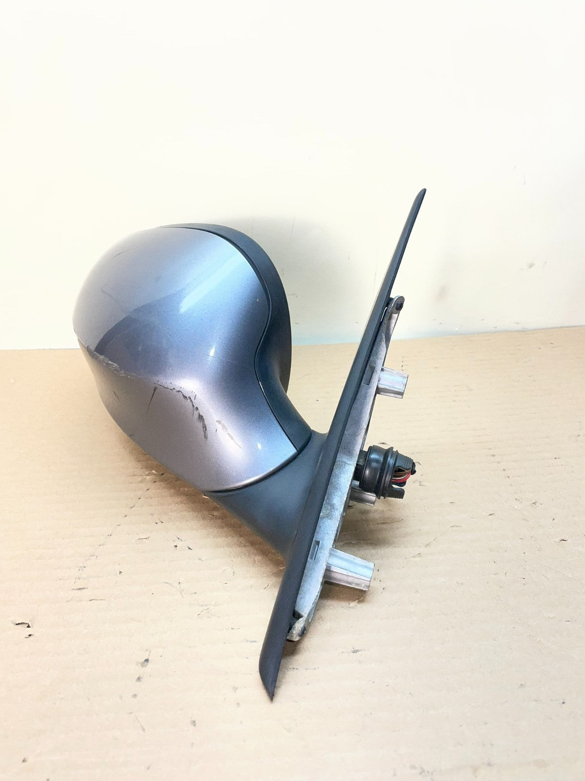 2009 to 2011 BMW 3-Series Right Passenger RH Side View Door Mirror AH8739 DG1