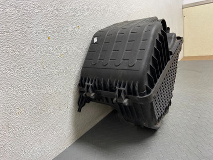 2013 to 2015 Hyundai Santa Fe Sport Air Box Cleaner 28110-4z250 OEM A52562