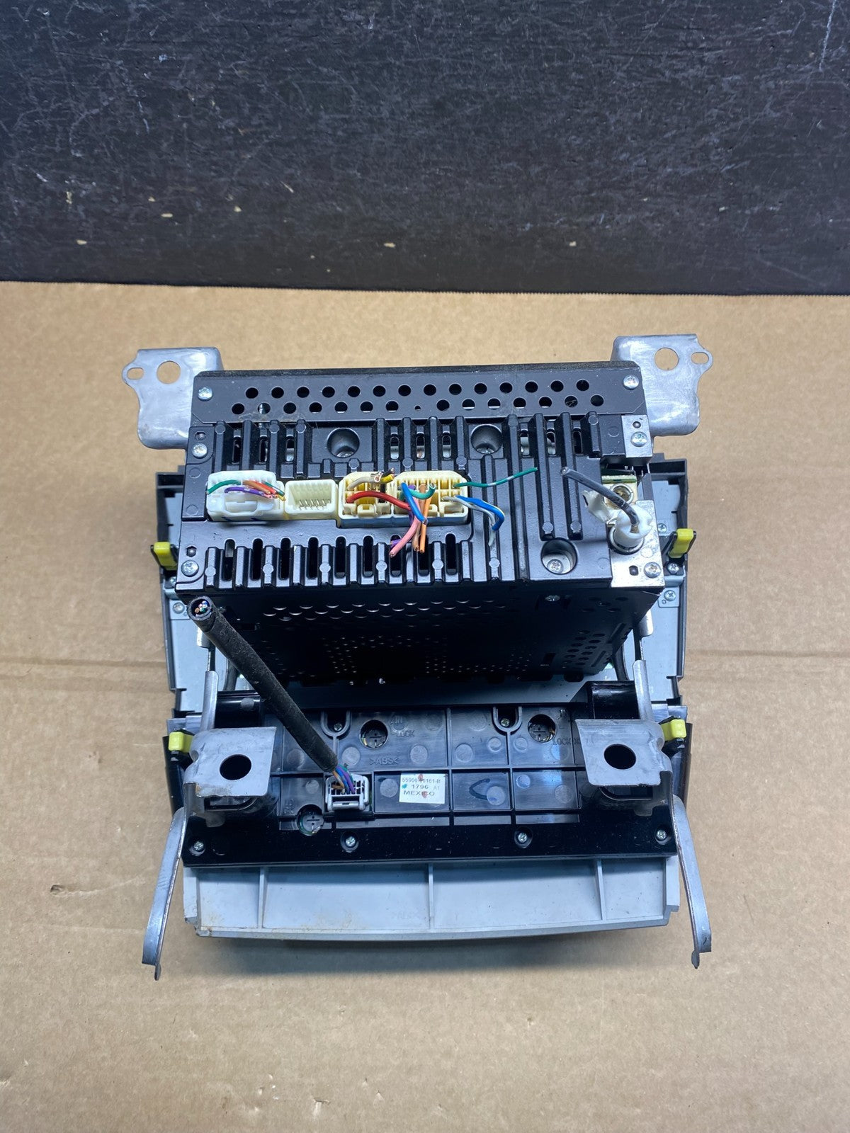2007 to 2009 Toyota Camry Radio CD Player Climate Control Bezel AF7864 DG5
