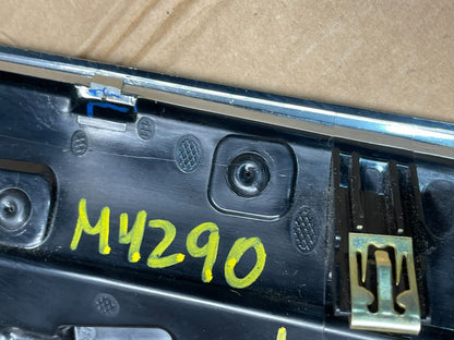 2018-2019 Buick Enclave Dash Applique Panel Vent Right RH Panel M4290 DG7