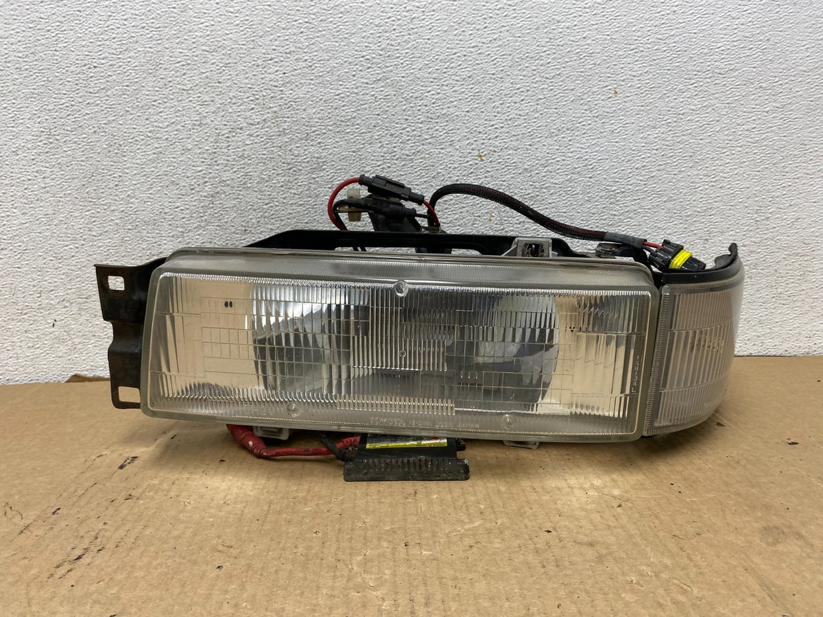 1988 to 1992 Toyota Corolla Left Driver Side Headlight AG20320