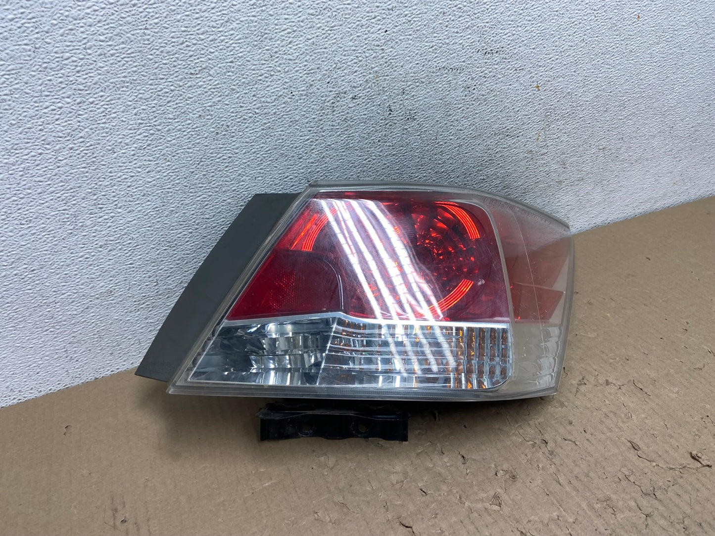 2008 to 2012 Honda Accord Sedan Tail light Right Passenger RH Side AE9774 LK2