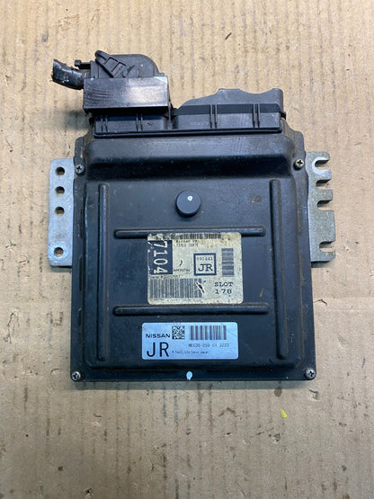 2004 Nissan Armada QX56 5.6L Engine Control Unit ECU ECM Module Z4718 DG0